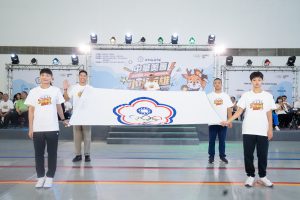 掌旗官進場-左上 中華奧會運動大使 陳傑、左下 中華奧會運動大使戴資穎、右上 舉重選手⾼紳旭、右下 羽球選手劉芯⽻