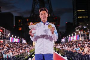 亞運首金後登ONE ASIA WORLD舞台　余凱文帥氣走出精彩
