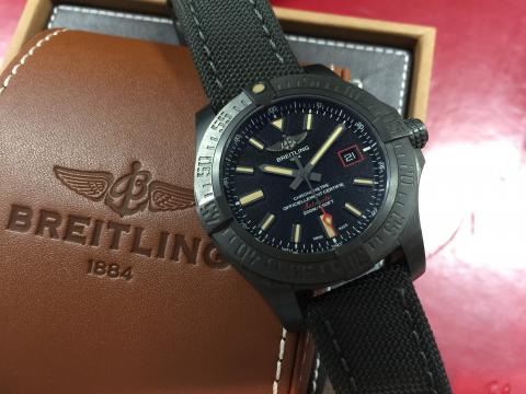 ブライトリング BREITLING アベンジャーブラックバード V17311