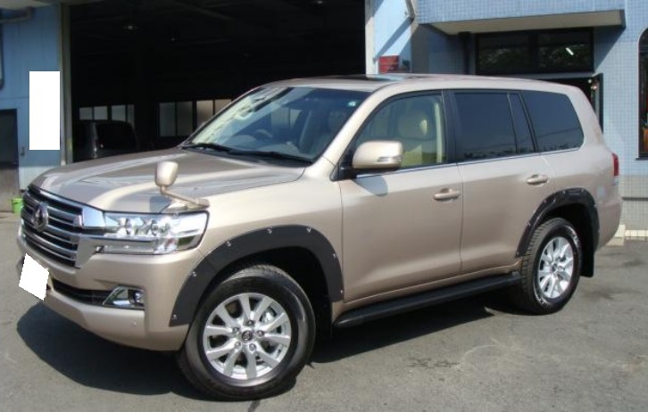 LAND CRUISER