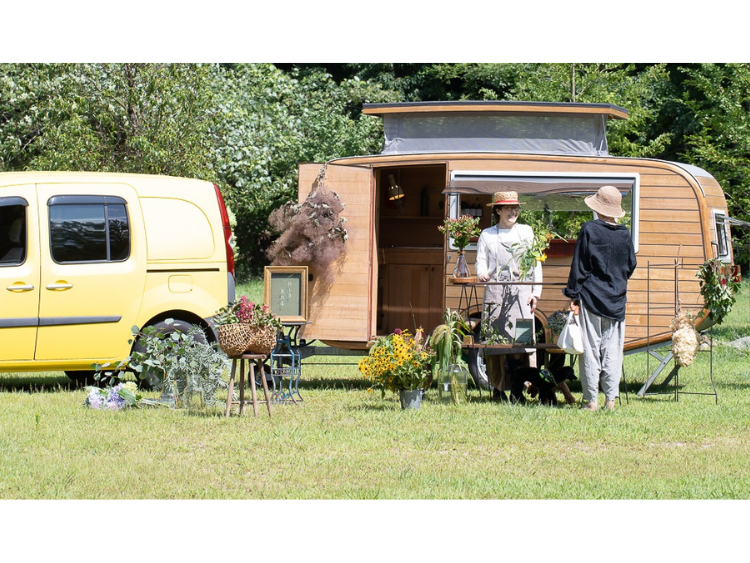 グリーンライト　キャンピングトレーラー　可愛い　幸せの黄色いトレーラー♪ グリーンライト キャンピングトレーラー 可愛い 幸せの黄色い