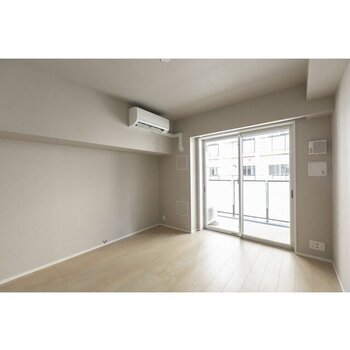 LIBR GRANT 西新宿WEST