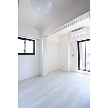 ORME COURT NIPPORI EAST