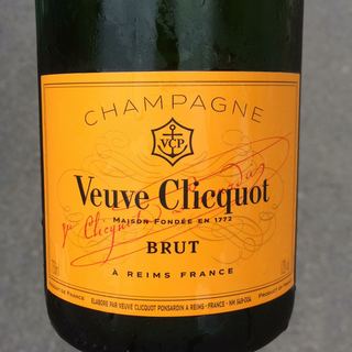 Veuve Clicquot Yellow Label
