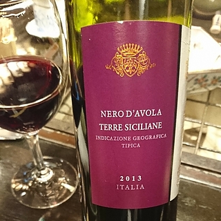 Casalina di Siziano Nero d'Avola Terre Siciliane(カザリナ・ディ・シツィアーノ ネロ・ダーヴォラ テッレ・シチリアーネ)