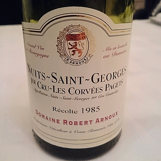 Dom. Robert Arnoux Nuits Saint Georges 1er Cru Les Corvées Paget