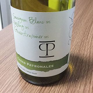 Casas Patronales Sauvignon Blanc Riesling Gewürztraminer(カサス・パトロナレス ソーヴィニヨン・ブラン リースリング ゲヴュルツトラミネル)