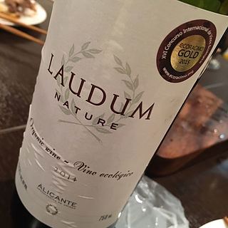 Laudum Nature