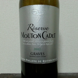 Mouton Cadet Réserve Graves