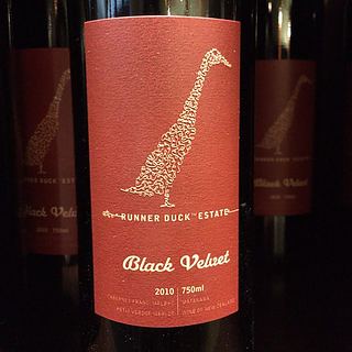 Runner Duck Black Velvet Matakana
