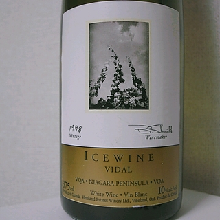 Vineland Estates Winery Icewine Vidal
