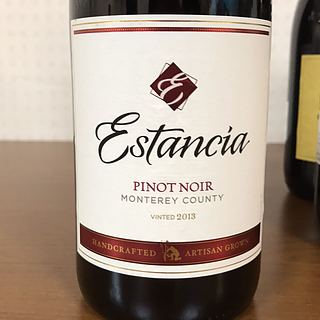 Estancia Pinot Noir(エスタンシア ピノ・ノワール)