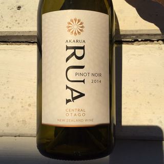 Akarua Rua Pinot Noir(アカルア  ルア ピノ・ノワール)