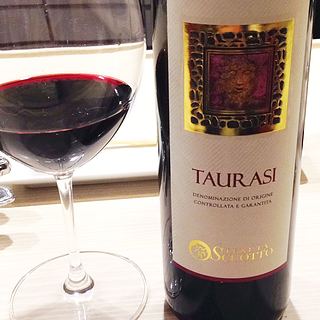 Tenuta Scuotto Taurasi(テヌータ・スクオット タウラージ)