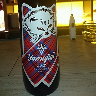Yamafuji 赤 （猫ラベル）