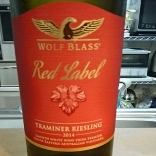 Wolf Blass Red Label Traminer Riesling(ウルフ・ブラス レッド・ラベル トラミネル リースリング)