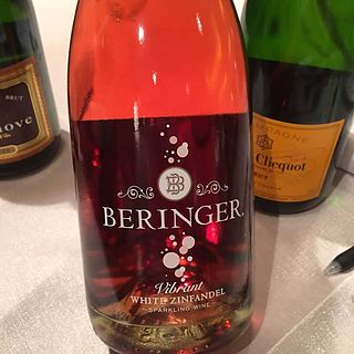 Beringer Vibrant White Zinfandell Sparkling(ベリンジャー  ヴィブラート ホワイト・ジンファンデル スパークリング)