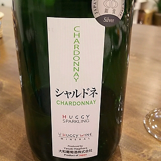 Huggy Sparkling Chardonnay