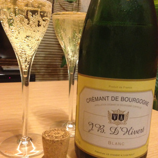 J. B. d'Hivert Crémant de Bourgogne Blanc Brut