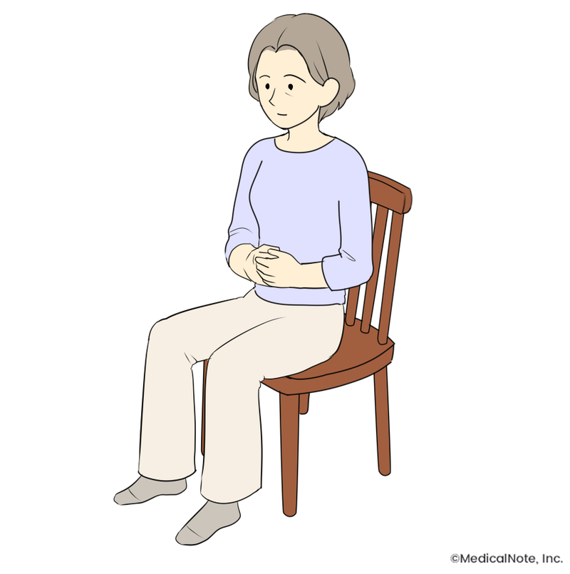 座った姿勢で行う場合