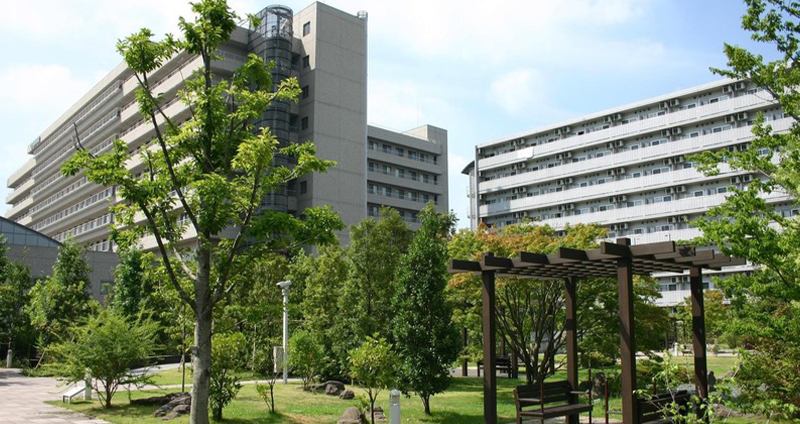 NTT東日本関東病院 中庭