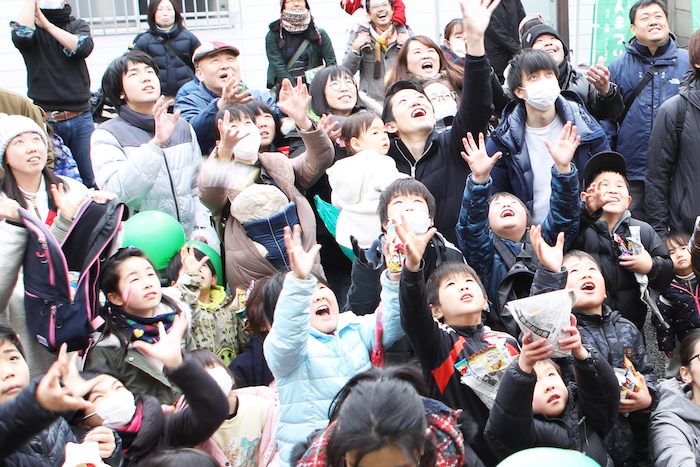 菓子まきイベント