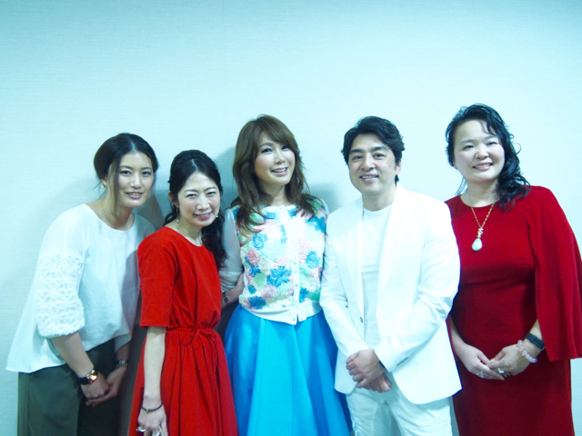 「はるな愛 × DRESS」LUCUA osaka1周年記念トークショー♪