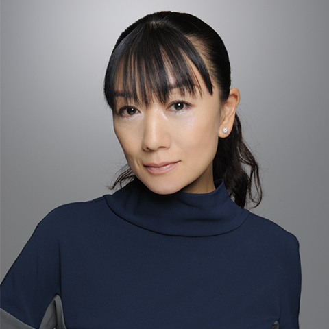 「40代の女性が、若い女性と一線を画すべき美しさとはなんですか?」