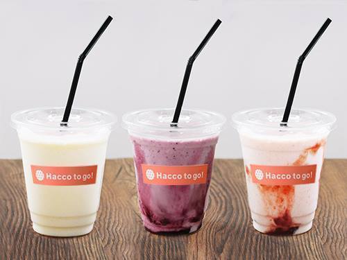 フローズンヨーグルトみたい! 濃厚な“酒粕シェイク”が話題。新フレーバーも