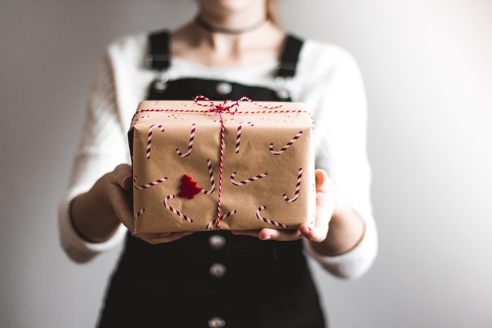 クリスマス到来!パパに高価なクリスマスプレゼントをおねだりするコツ6つ(前編)