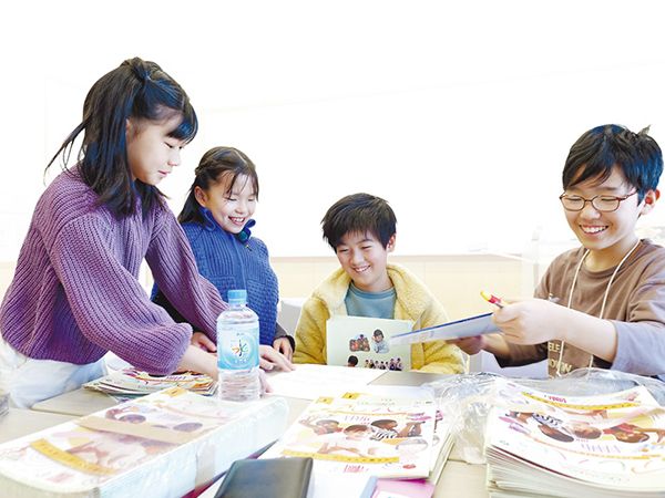 食物アレルギーのある小中学生がフリーペーパー「アレハピ」を創刊 | 朝日小学生新聞 | 朝日中高生新聞