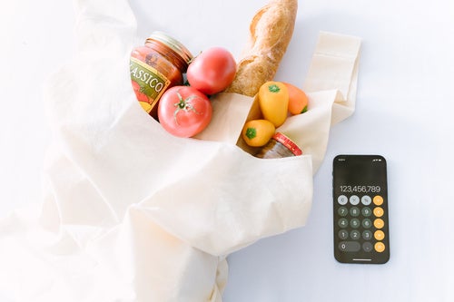 1年前と比べて「食品」の値上がりを感じる世帯は8割超!生活総合情報メディア【ヨムーノ】「食費」に関する最新の意識調査を実施 | 株式会社ベビーカレンダーのプレスリリース