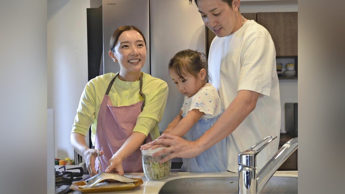 「包丁キャンセル」ＳＮＳで普及、「手間かけるだけが愛情ではない」…カット野菜やミールキット増・調理器具進化 : 読売新聞