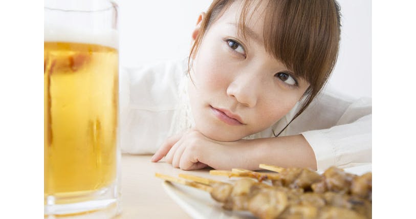 お酒で赤くなる人、ならない人　その違いはなぜ？｜ヘルスＵＰ｜NIKKEI STYLE