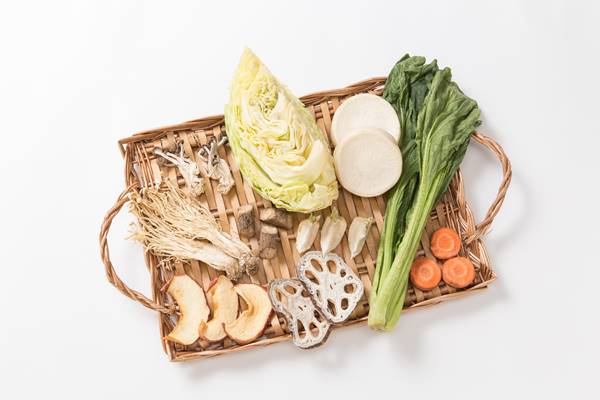 えのきを干せばだしいらず！野菜別「干し野菜」の作り方 - 女性自身