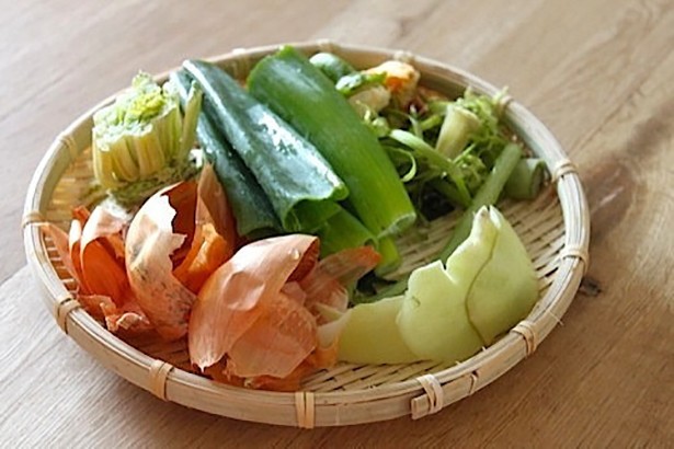 秘密は7：3の割合!? 栄養たっぷり「野菜くずスープ」を美味しく作る方法｜ニフティニュース