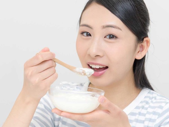 ダイエットのニュース - 夜にヨーグルトを食べることで起きる良いこと - 最新ボディケアニュース一覧 - 楽天WOMAN