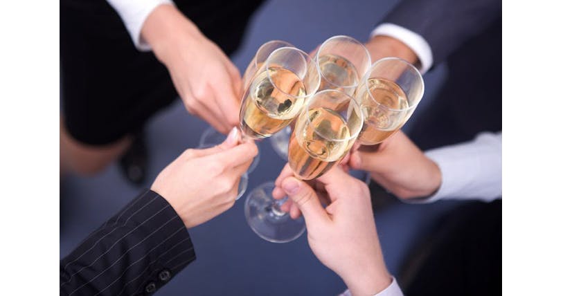 「適量の飲酒なら健康にいい」はウソ？ホント？｜ヘルスＵＰ｜NIKKEI STYLE