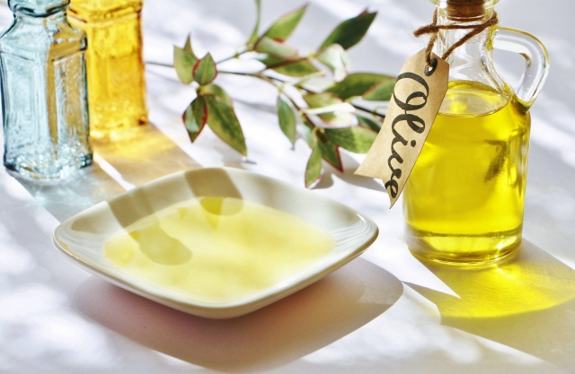 オリーブオイルのニュース - 認知症予防のマインド食で推奨される「オリーブオイル」の賢い摂り方 - 最新ボディケアニュース一覧 - 楽天WOMAN