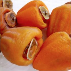秋の果物「柿」は、食べ方によって栄養が変わる！？ - 最新グルメニュース一覧 - 楽天WOMAN