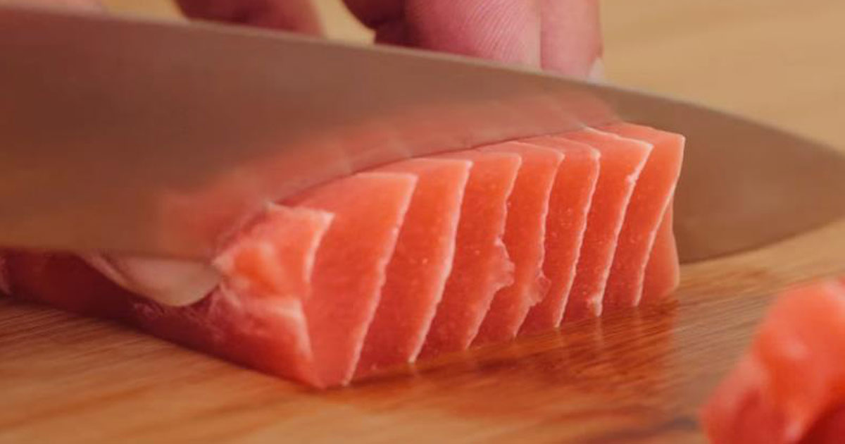 「刺身そっくり」欧州で大人気のベジタリアン向け食材の正体 | 消費インサイド | ダイヤモンド・オンライン
