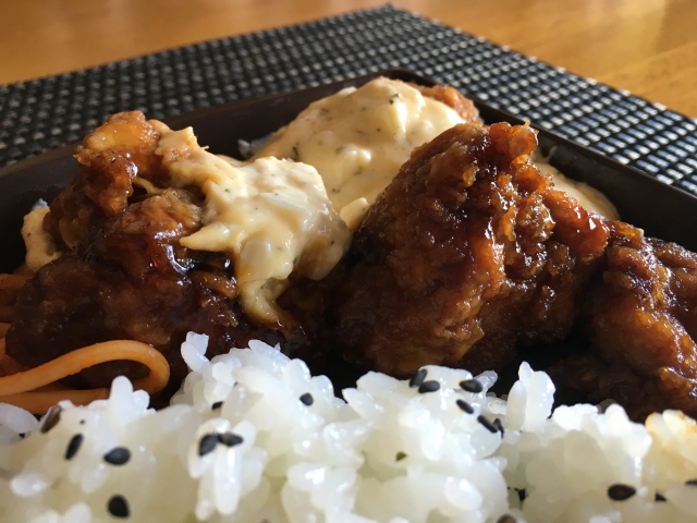おにぎりとパン、どっちが健康的?コンビニ食・外食での選び方10ケ条 - ライブドアニュース