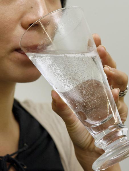ビール → 炭酸水で5kg減も「代用食品」ダイエットのコツ｜日刊ゲンダイヘルスケア