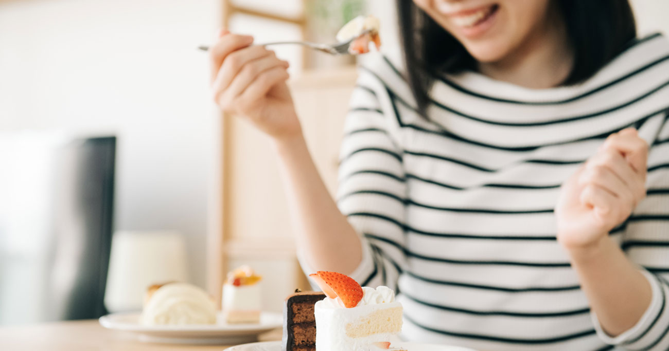 食事抜きでも太ってしまう「お菓子のドカ食い」を防ぐコツ | ダイエット、メタボ対策 | 健康 | ダイヤモンド・オンライン
