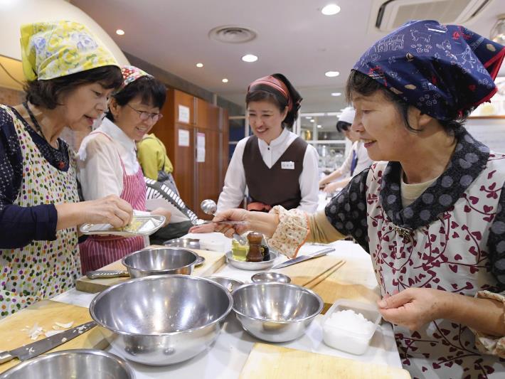 3分でわかる「フレイル講座」第1部<上>高齢者に「肉食」のススメ…#フレイル予防中! : 連載「フレイル講座」 : #フレイル予防中! : 医療・健康 : 読売新聞オンライン