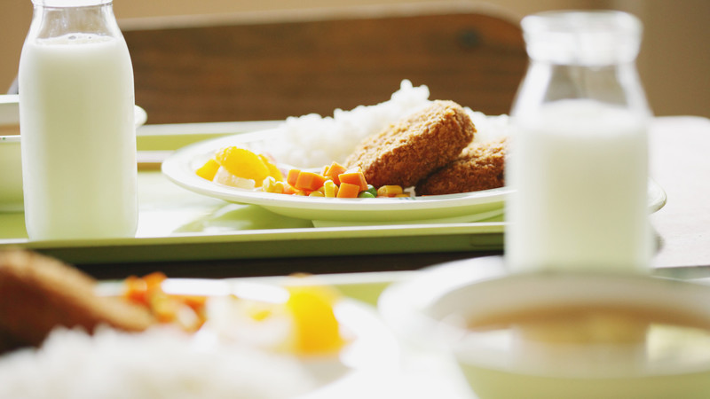 給食空白地帯。子どもの食生活を支える学校給食が直面する食格差。(足立泰美) - 個人 - Yahoo!ニュース