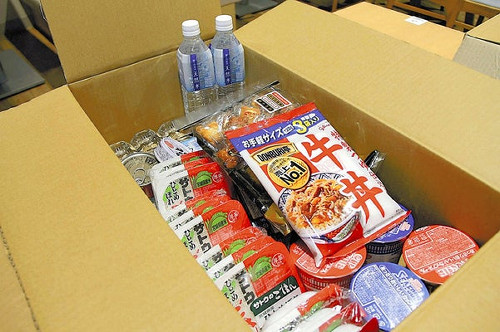 外出できない軽症者を支援、区職員が食料品など自宅に届ける : yomiDr./ヨミドクター（読売新聞）