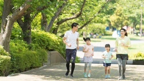 あえて「歩く」に注目した街づくり、各地で進む健康志向の都市モデル | マイナビニュース