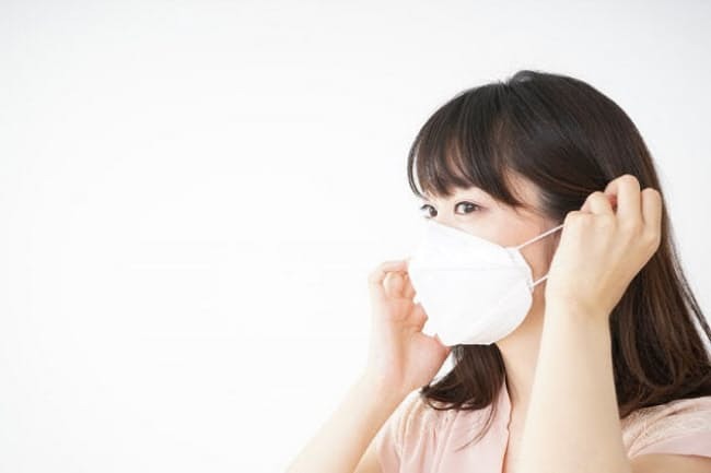 熱中症のリスク、マスクで高まるってホント？