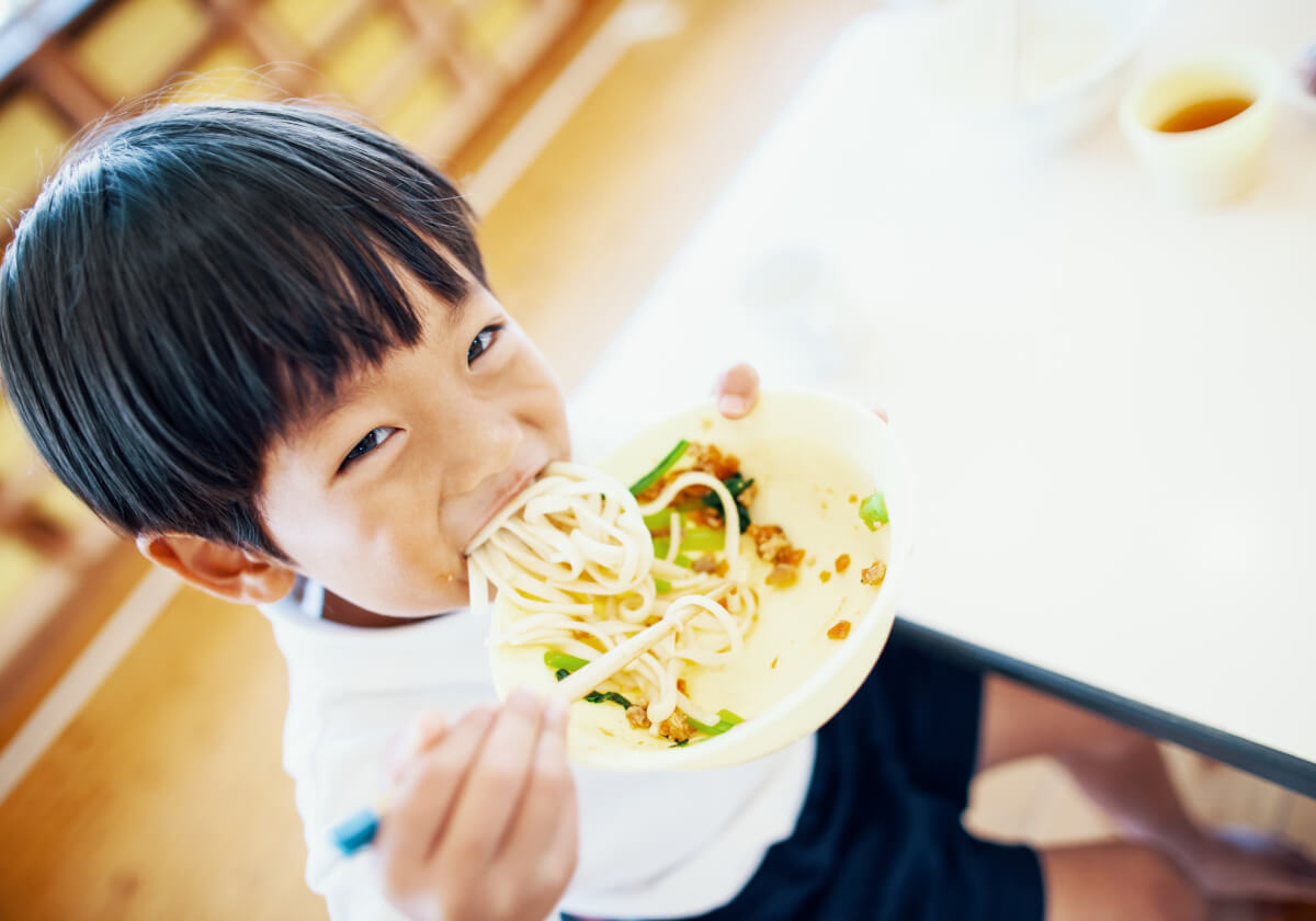 世帯所得と栄養バランスに相関関係…成長期の栄養状態がその後の健康度を左右：コロナ渦で偏る子供の栄養バランス | ビジネスジャーナル